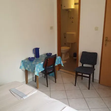 Mirjana 2* Tučepi